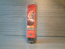     Čokoláda, ve které je kakaový prášek částečně zbavený tuku     Jako všechny ostatní čokolády FOUNTAIN má výbornou chuť